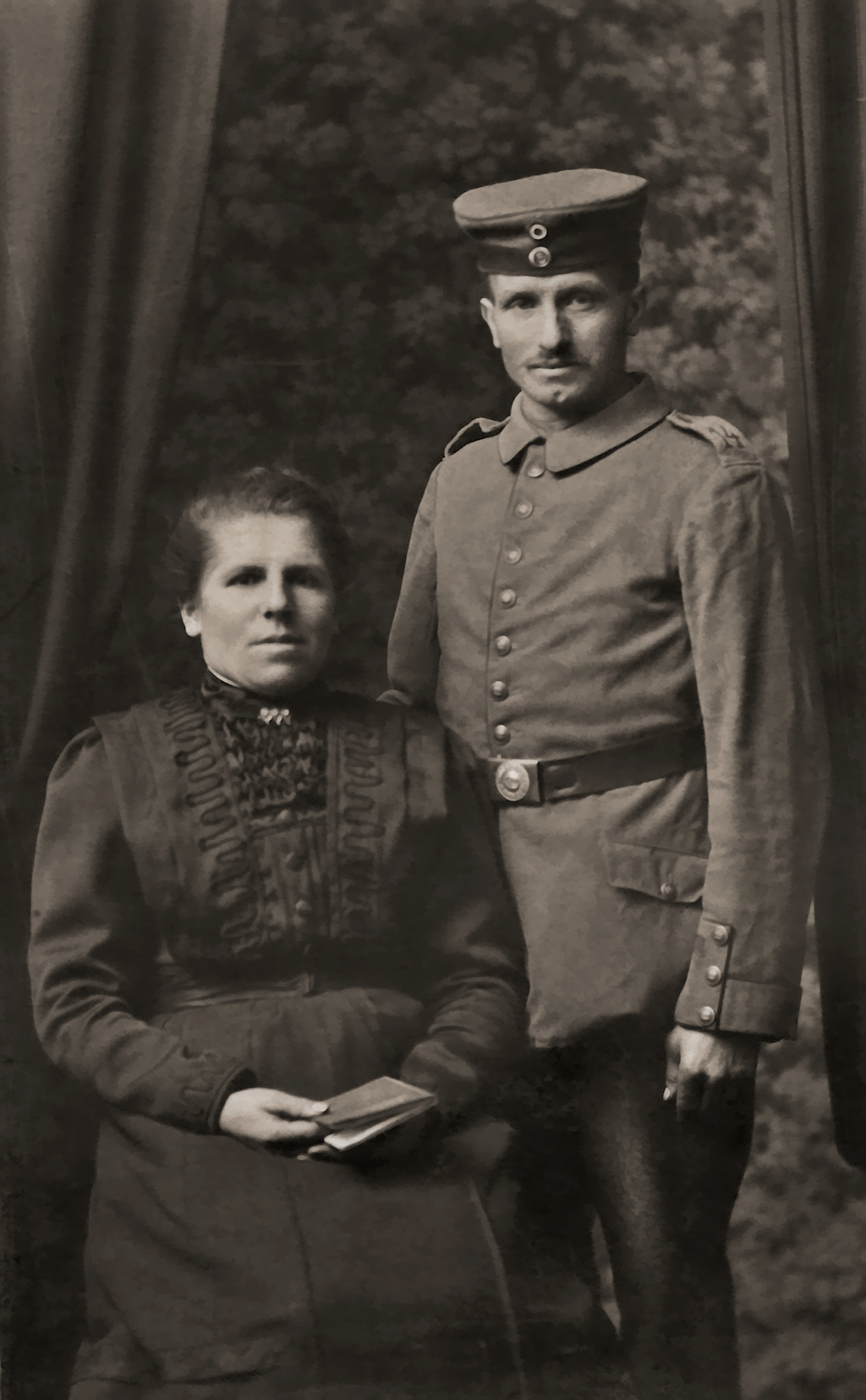 Deutscher Soldat mit Ehefrau, 1915